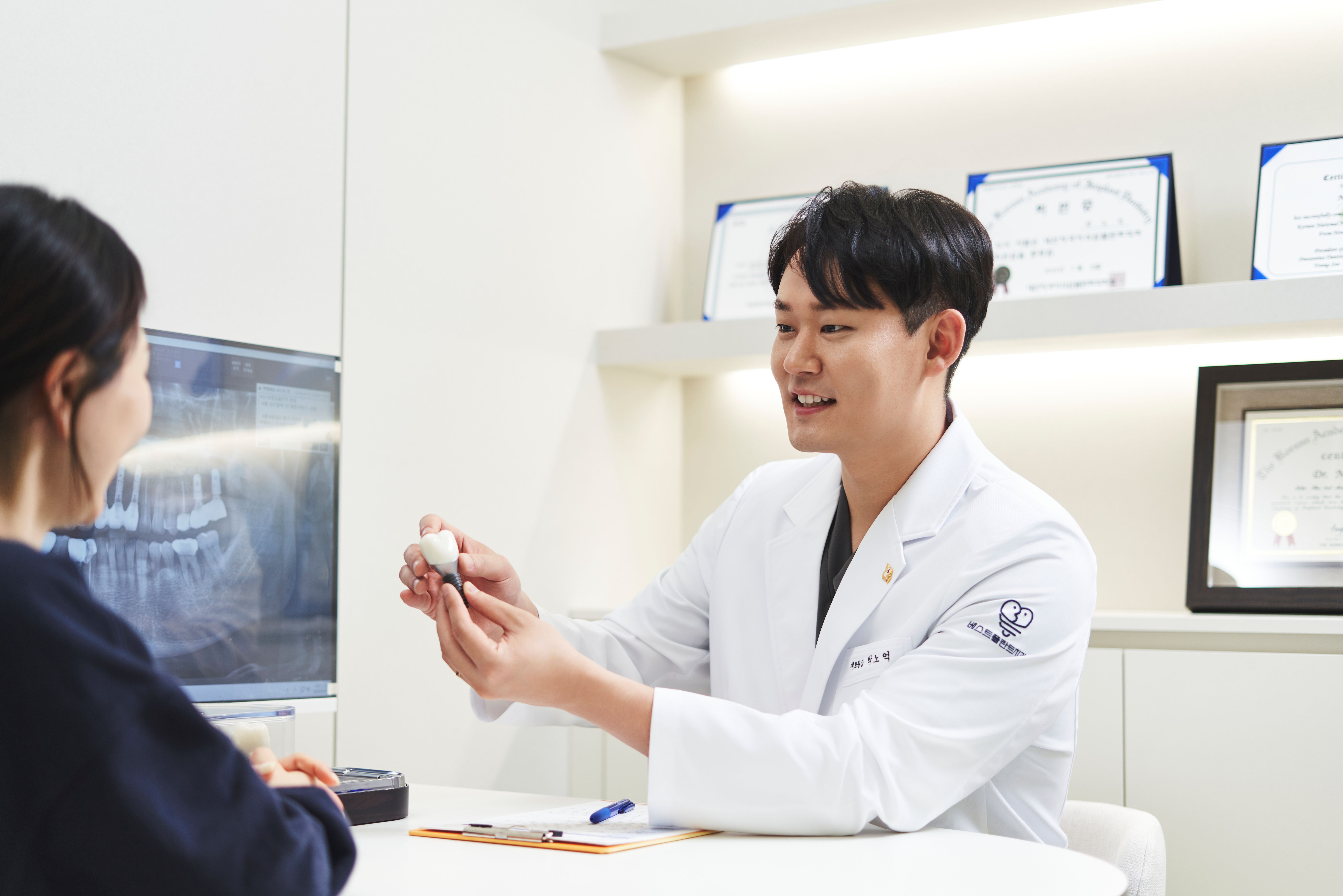 창원 반송동 임플란트, 임플란트 수술 전 반드시 확인하는 기준은?